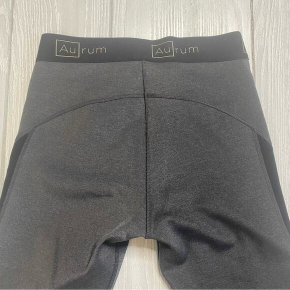 Au Rum Women's Gray & Black Midrise Stretchy Crop Leggings Size Small - Picture 8 of 11